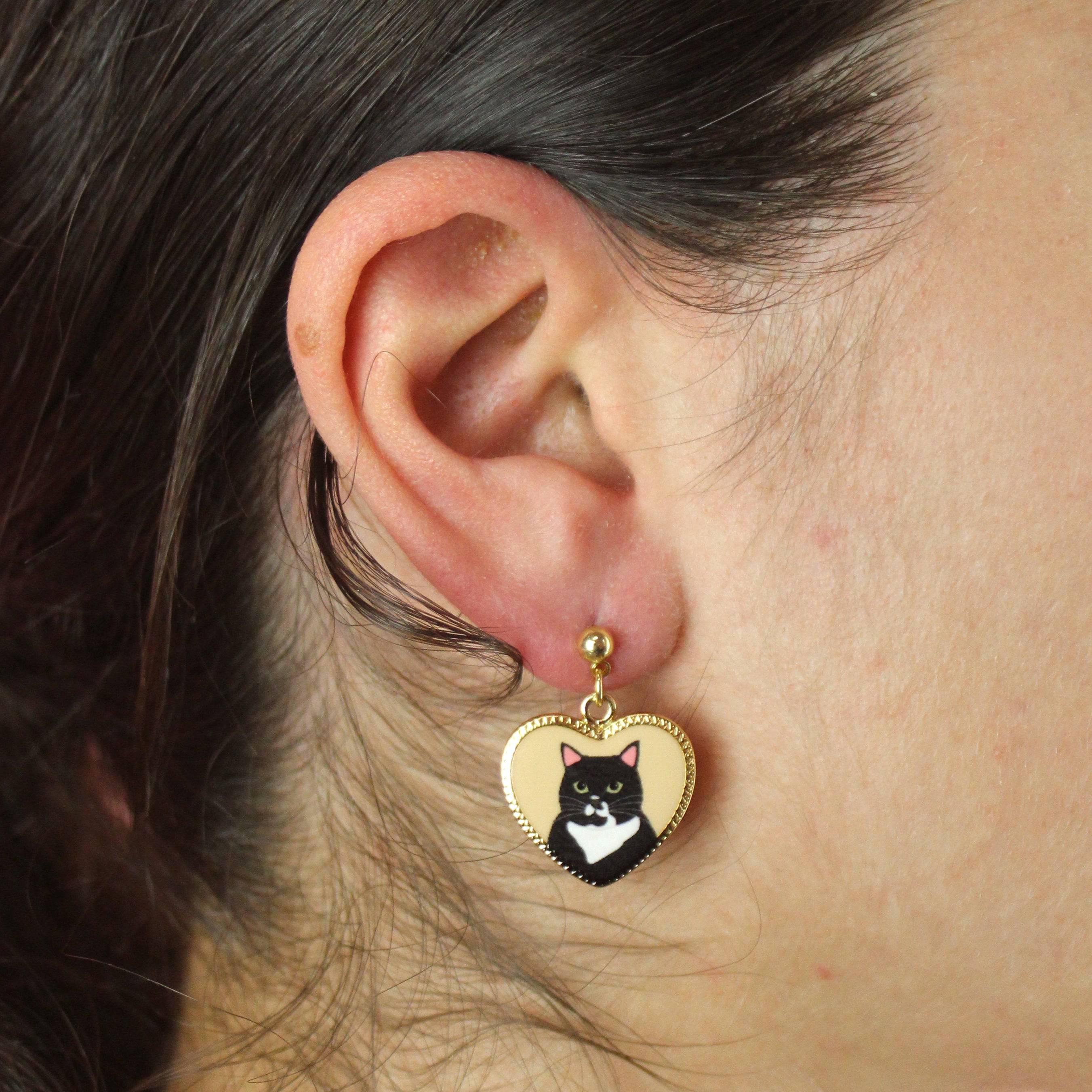 Black Cat Heart Stud Earrings
