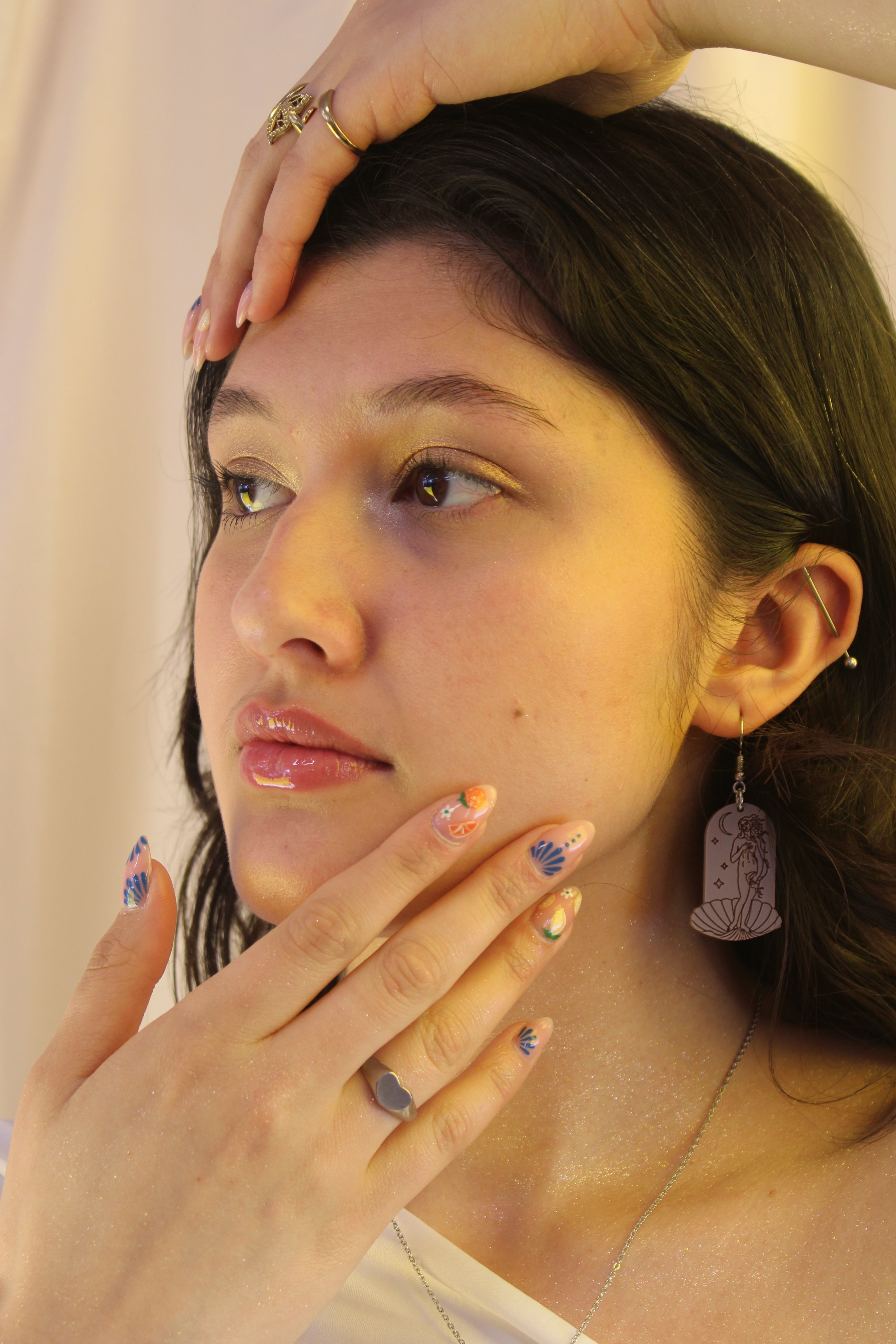 Birth of Venus Arch Earrings - Lavender