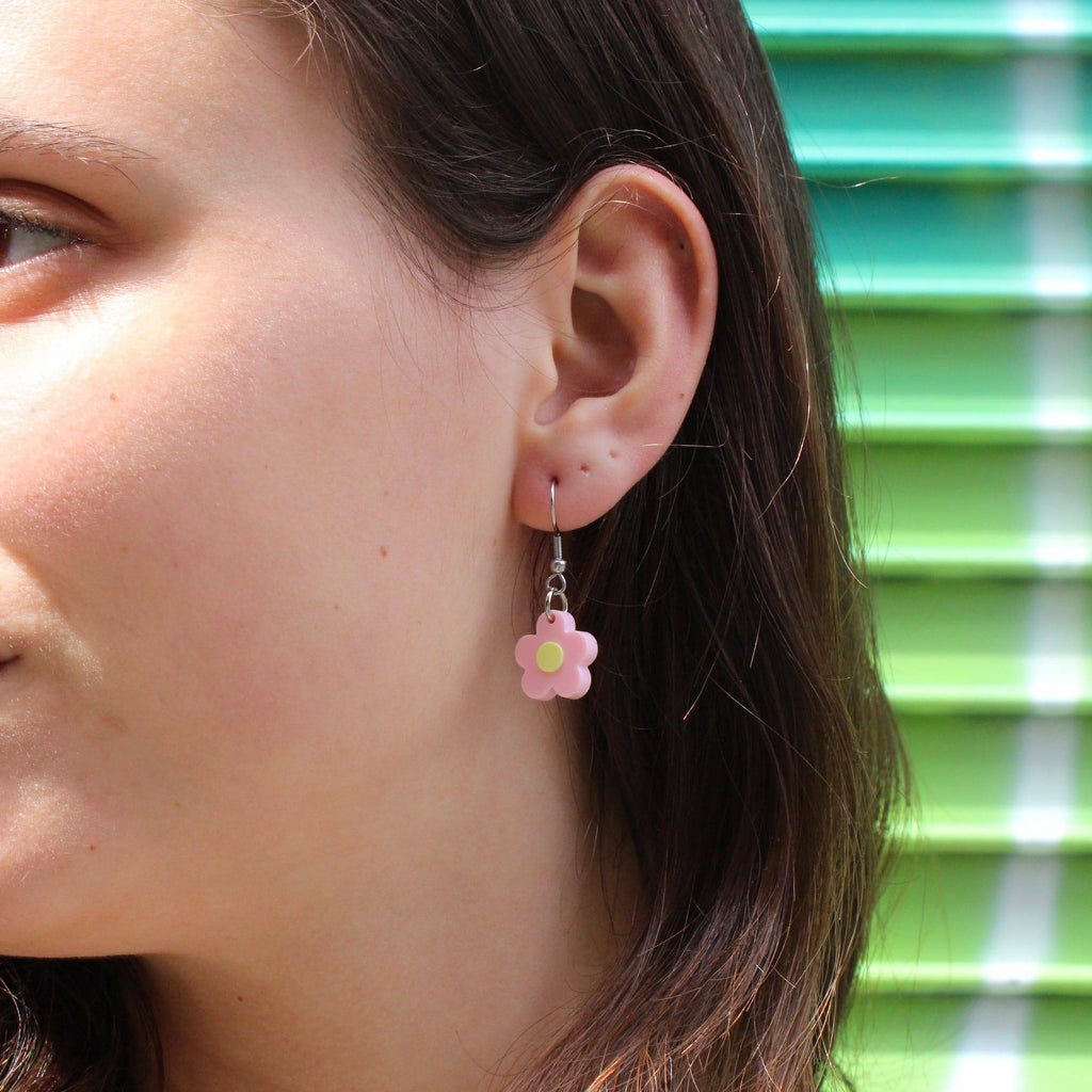 Blooming Botanicals Flower Earrings (Pink)