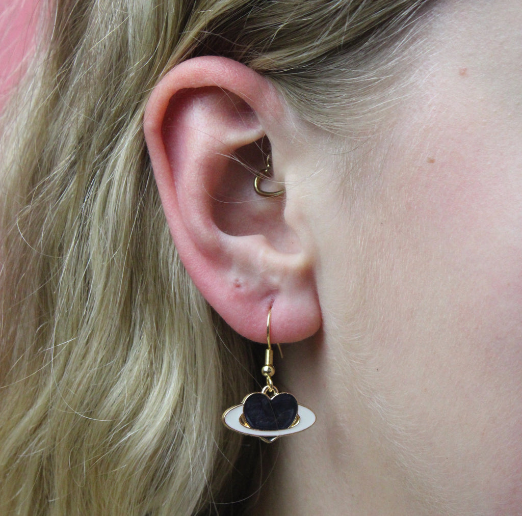 Black Heart Planet Drop Earrings