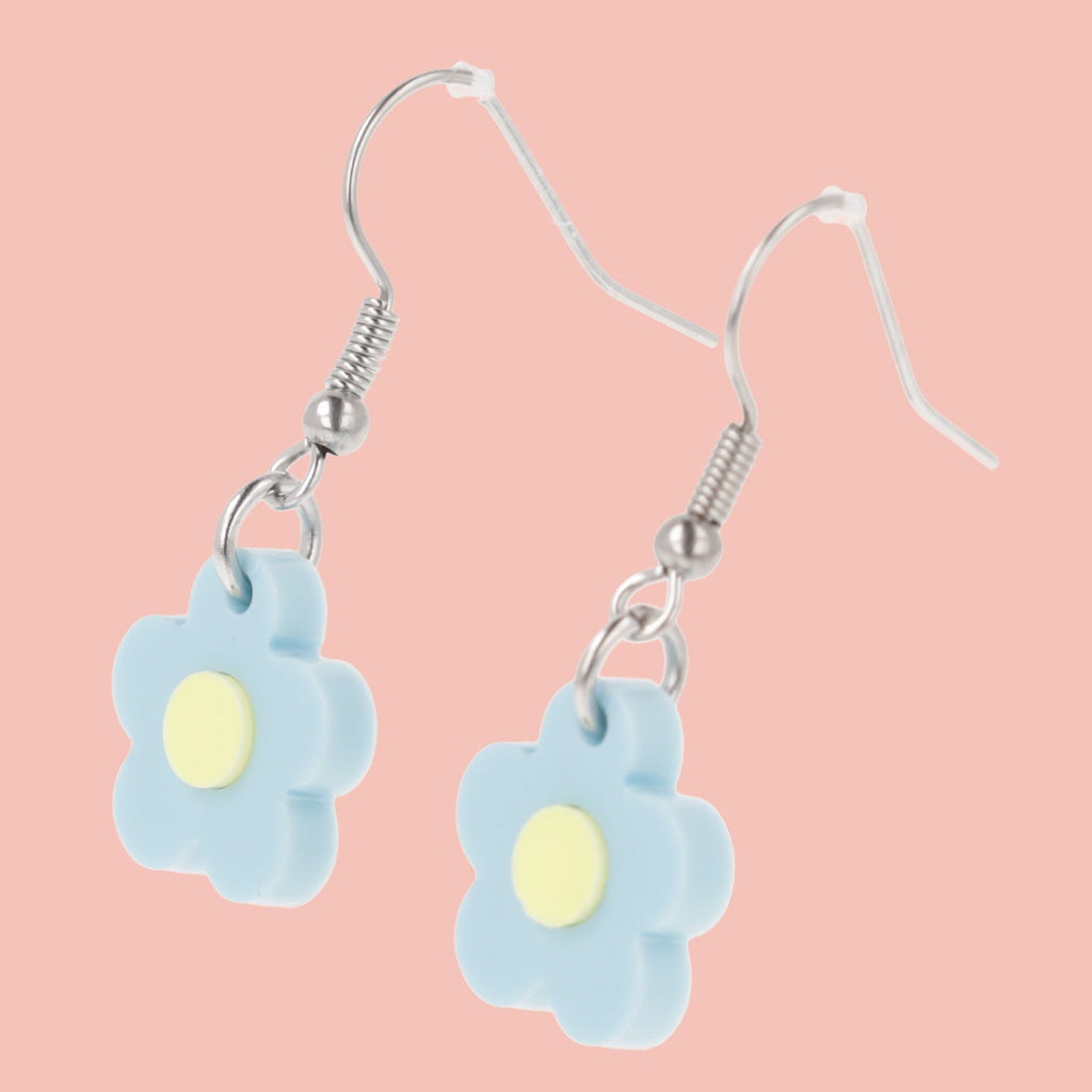 Blooming Botanicals Flower Earrings (Blue)